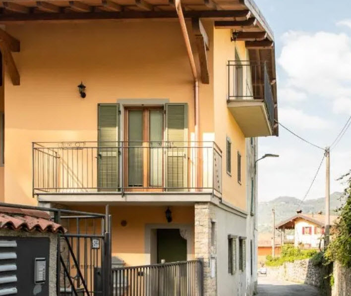 Salita Castello, Italy